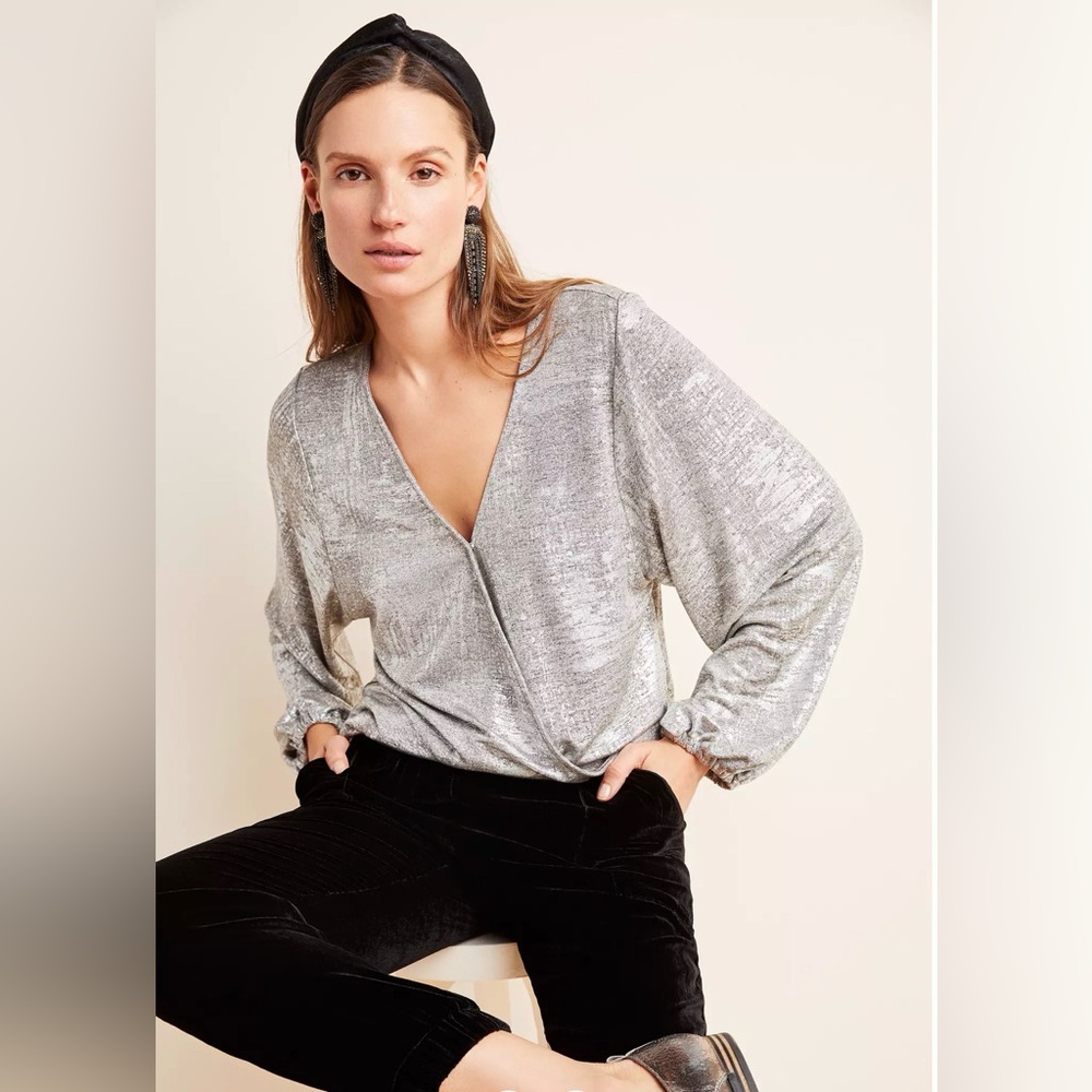 Anthropologie Carys Dolman Elegant Metallic Women's Top size XS Longer
